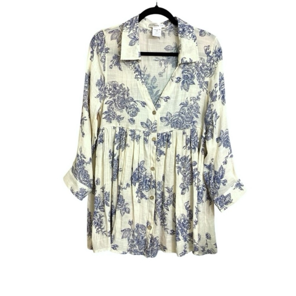 Paisley Vines Tunic Blue Floral Print Women's
Top- Size Medium